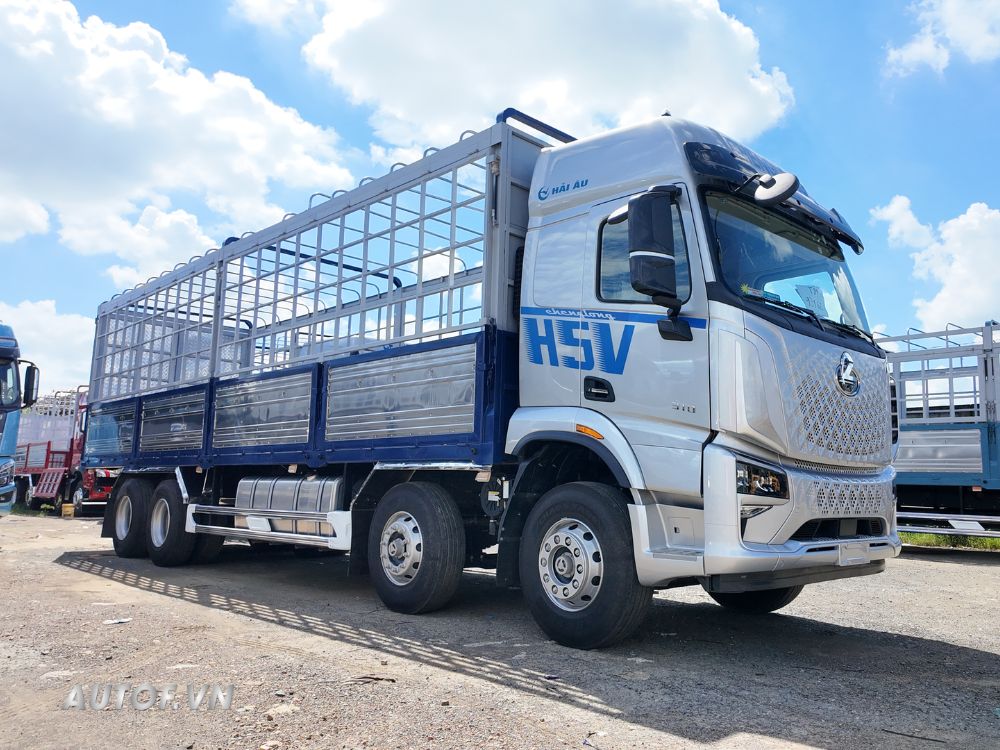 Tải 4 chân Chenglong H5V 310HP Thùng 9M9 Tải 18 Tấn